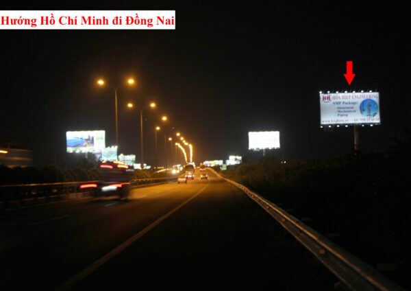 Pano quảng cáo ngoài trời tại cao tốc Long Thành Dầu Giây