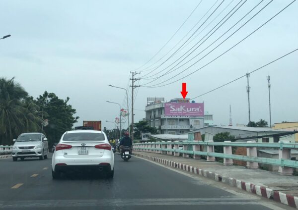 Bảng quảng cáp tại trục đường quốc lộ 30 Đồng Tháp