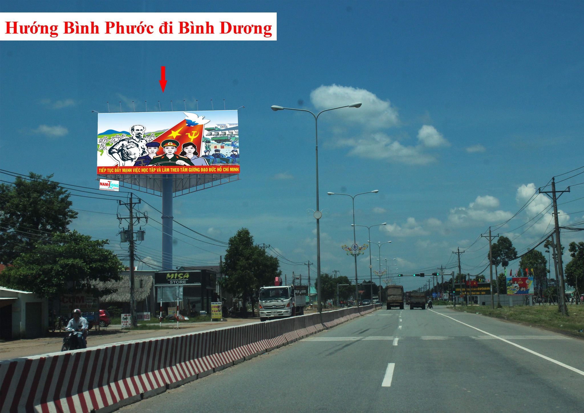 Bảng quảng cáo tại Huyện Bàu Bàng (Ngã Ba Bàu Bàng)