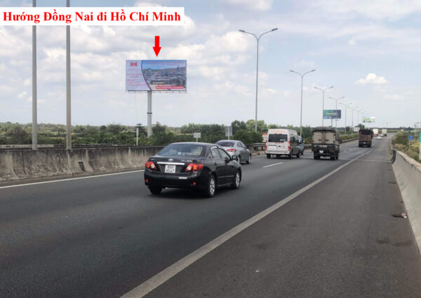 Trụ Pano quảng cáo tại Nút giao Nhơn Trạch – Cầu Đồng Môn