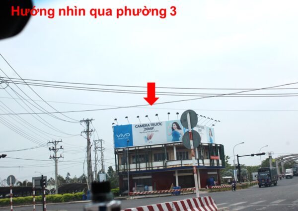 billboard quảng cáo Ngã tư Hùng Vương – Mai Thị Tốt