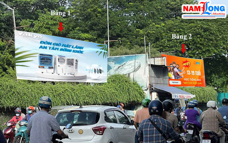 Billboard quảng cáo tại cổng nhà dân 1A