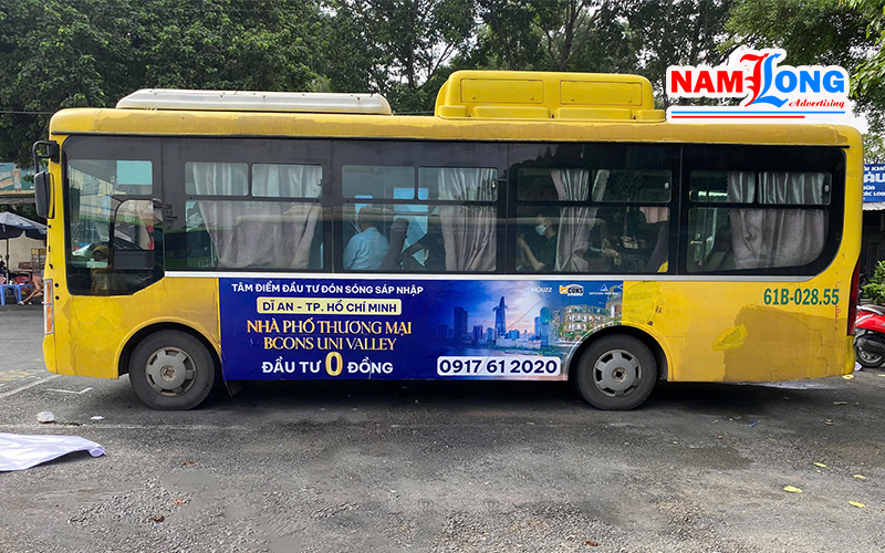 quang-cao-tren-xe-khach-4-nam-long