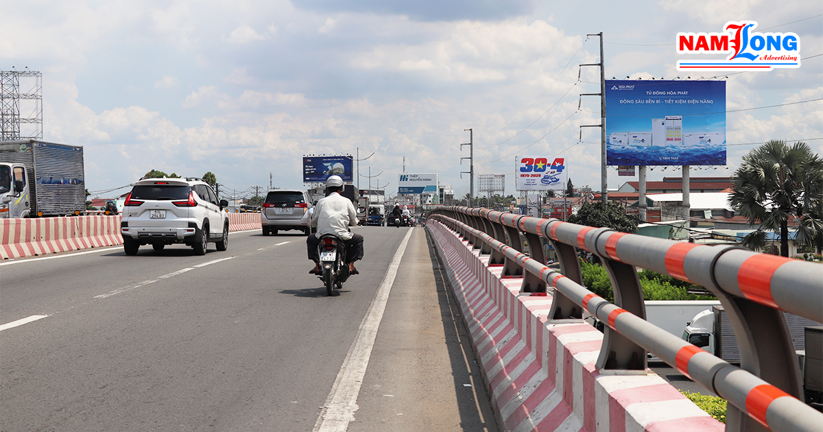 bang-quang-cao-ngoai-troi-tai-hcm