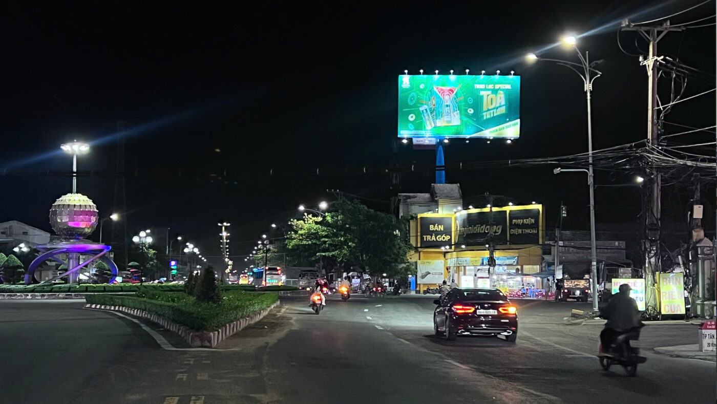 pano-quang-cao-tai-vong-xoay-trung-luong-3-tien-giang