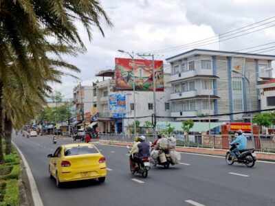 billboard-quang-cao-tai-cau-ganh-hao (5)