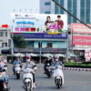bang-quang-cao-ngoai-troi-tai-bung-binh-ding-tay